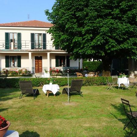 Villa Le Rose Cavour Esterno foto