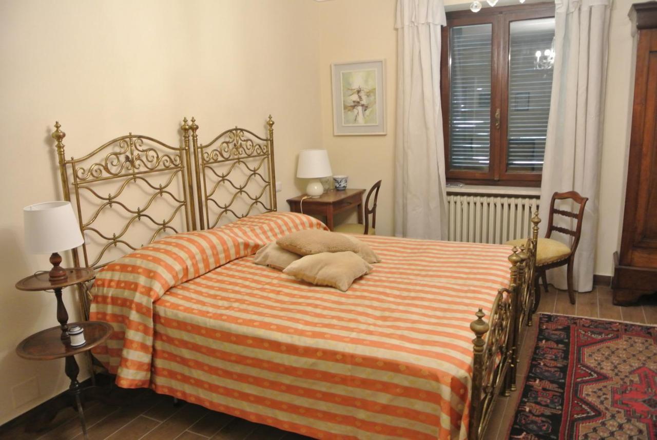 Villa Le Rose Cavour Esterno foto