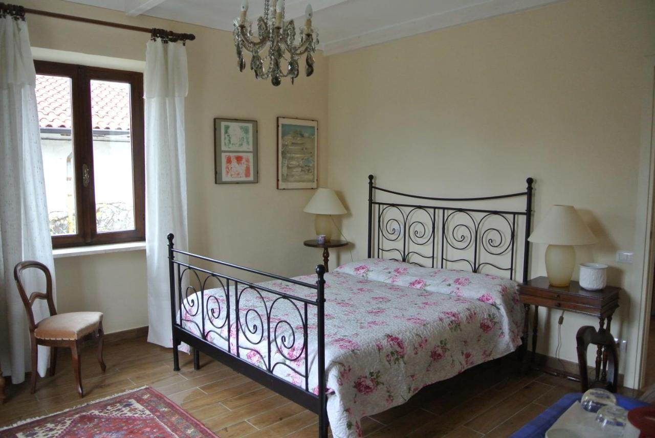 Villa Le Rose Cavour Esterno foto