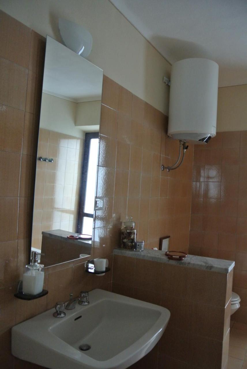 Villa Le Rose Cavour Esterno foto