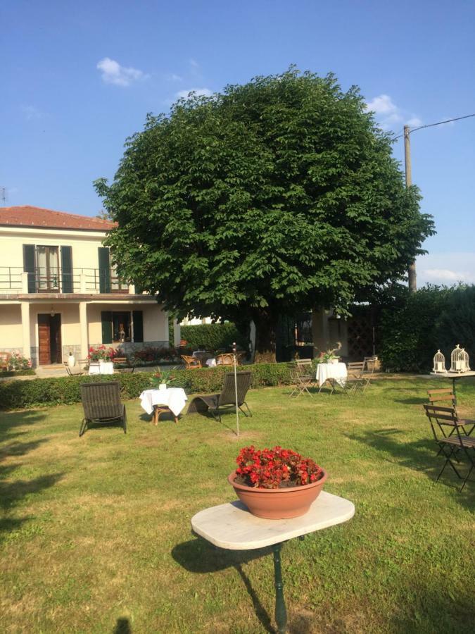 Villa Le Rose Cavour Esterno foto