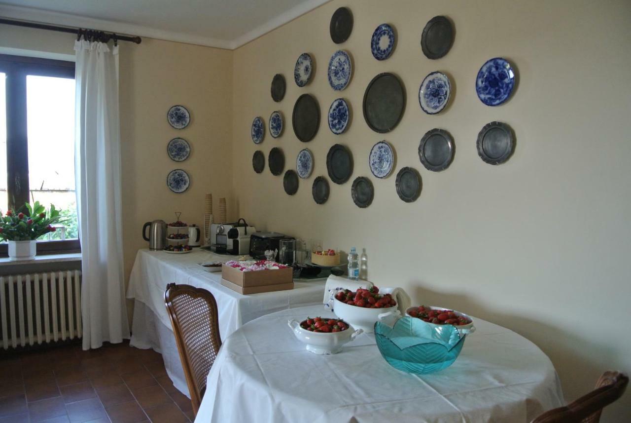 Villa Le Rose Cavour Esterno foto