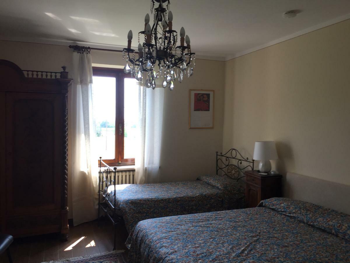 Villa Le Rose Cavour Esterno foto
