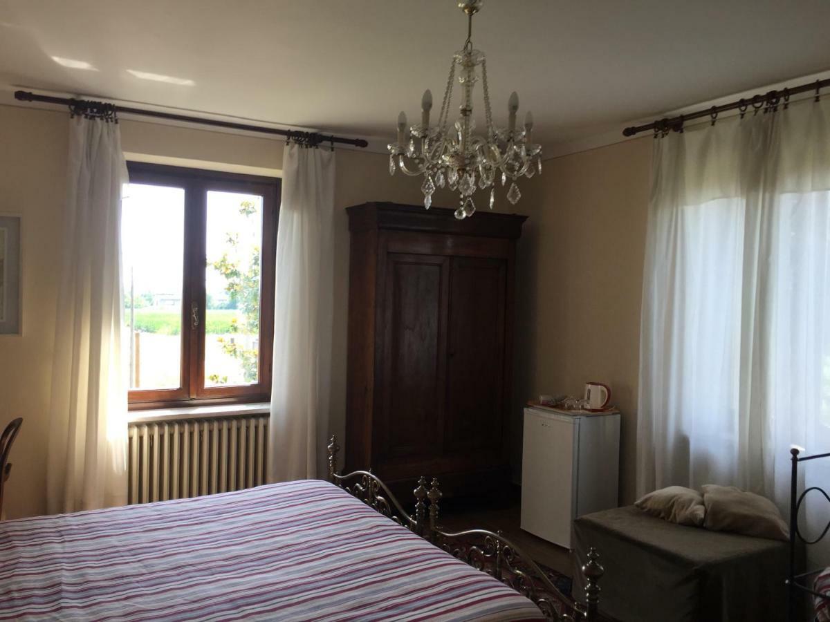 Villa Le Rose Cavour Esterno foto