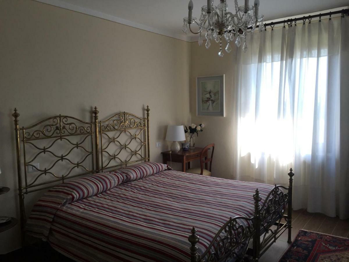 Villa Le Rose Cavour Esterno foto