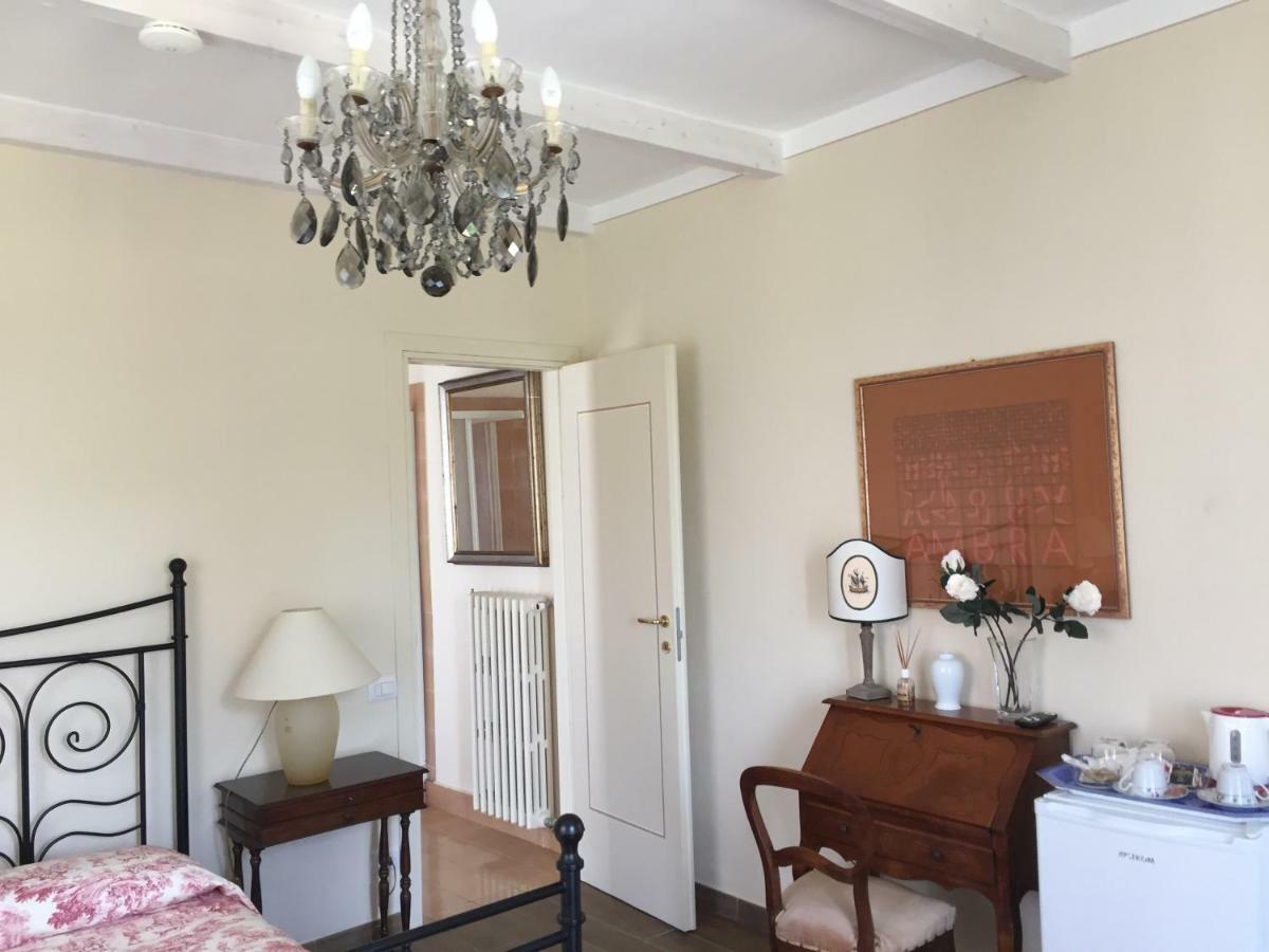 Villa Le Rose Cavour Esterno foto